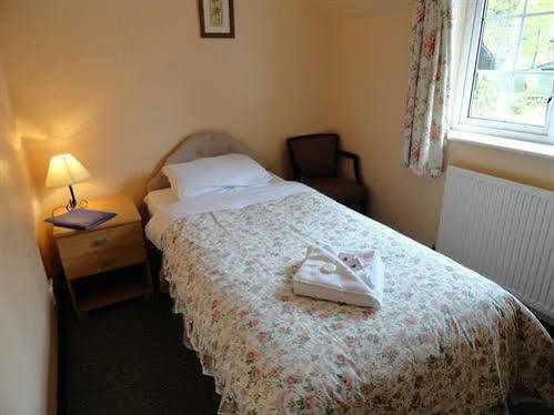 Betty Cottles Inn Okehampton Exterior photo